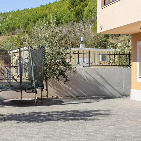 Guest house Ferdo 1 3*