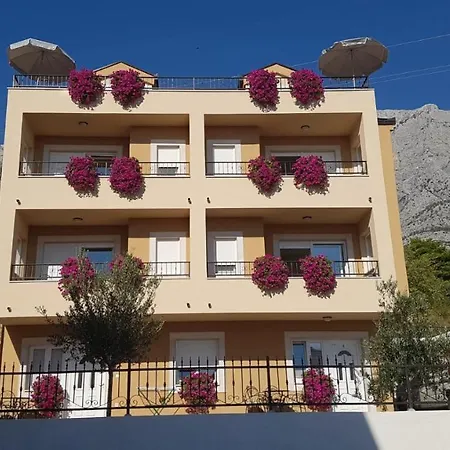 Ferdo 1 Guest house Makarska