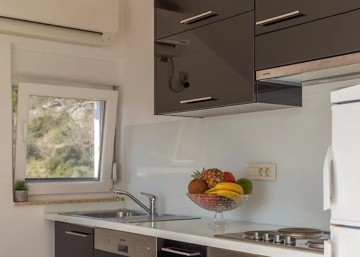 Guest house Ferdo 1 Makarska