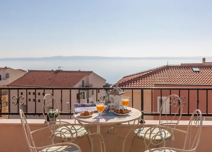 Guest house Ferdo 1 Makarska