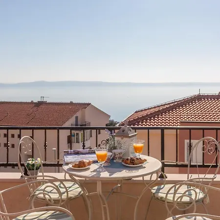 Gasthuis Ferdo 1 Makarska