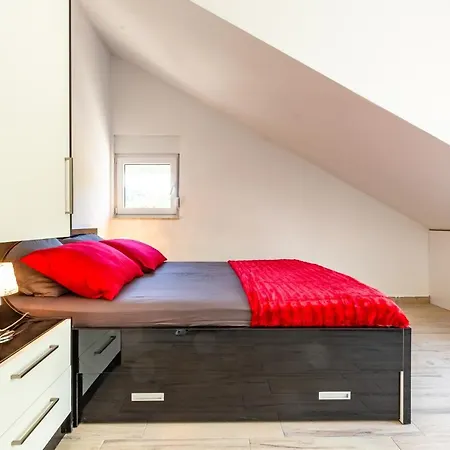 Ferdo 1 מאקרסקה